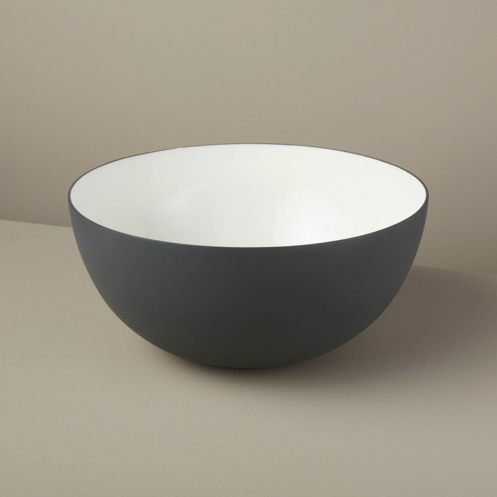 Alto Large Bowl, Graphite - Tea + Linen